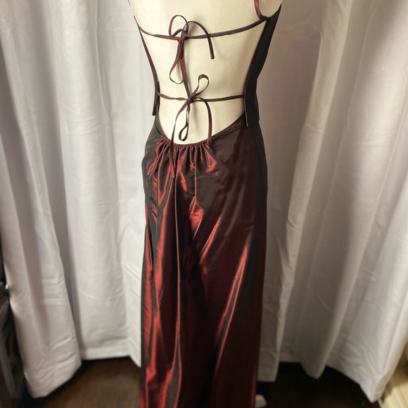 LAUNDRY two piece formal dress. - Picture 13 of 13